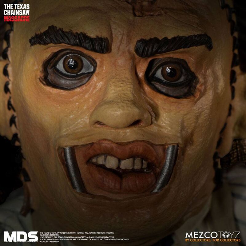 O Massacre da Serra Elétrica MDS Leatherface 1974 figura 15cm - MerchVillain
