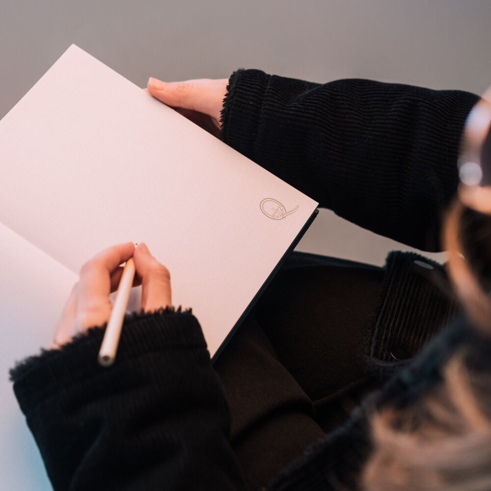 Queen Premium A5 Notebook