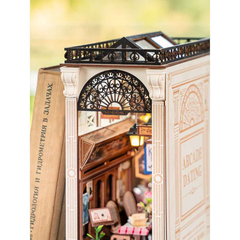 Maqueta 3D Cerra Livros Citas na Sala de Jogos – Rolife (148 peças, 10,6x19,5x25,5 cm)