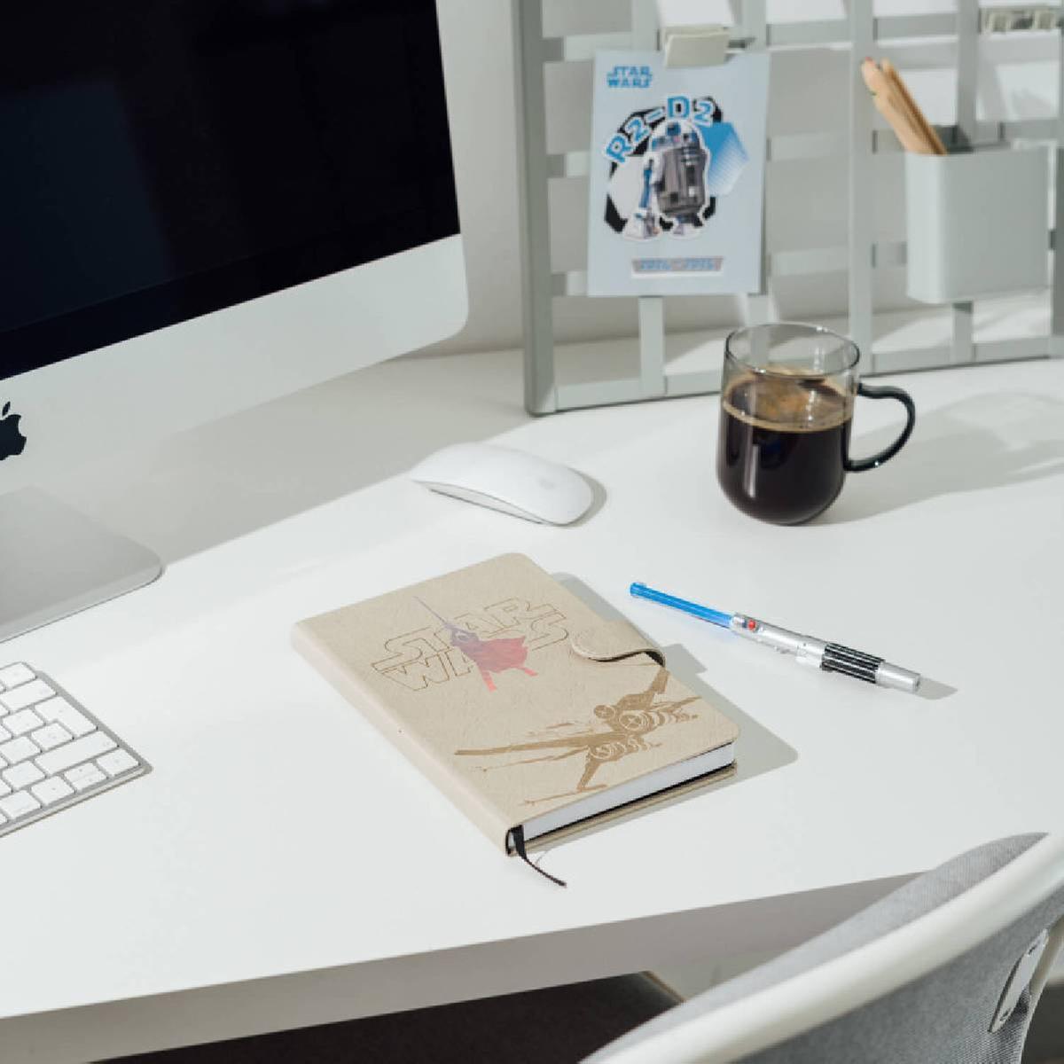 Premium A5 Notebook + Luke Skywalker Lightsaber Pen – Star Wars